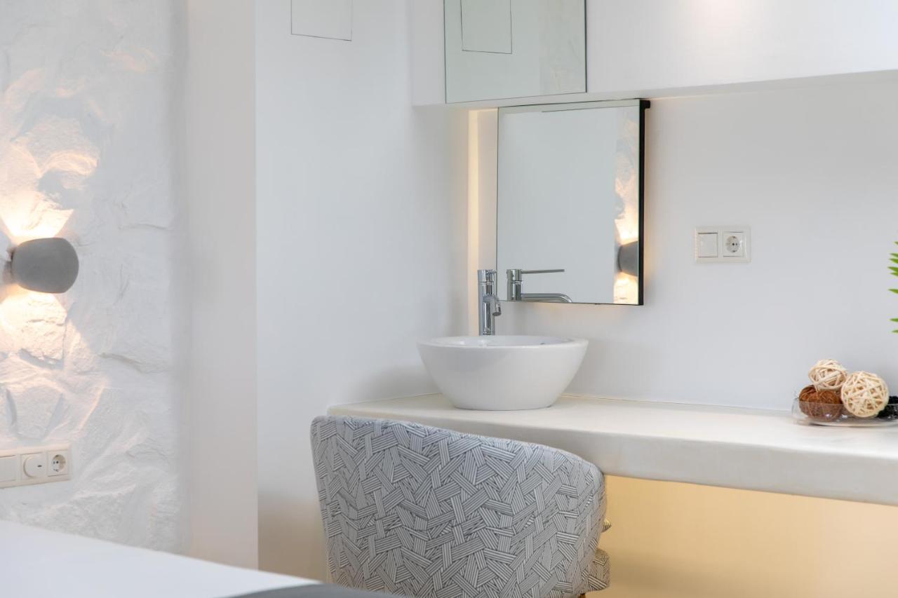 Marina'S Suites Naxos City Esterno foto