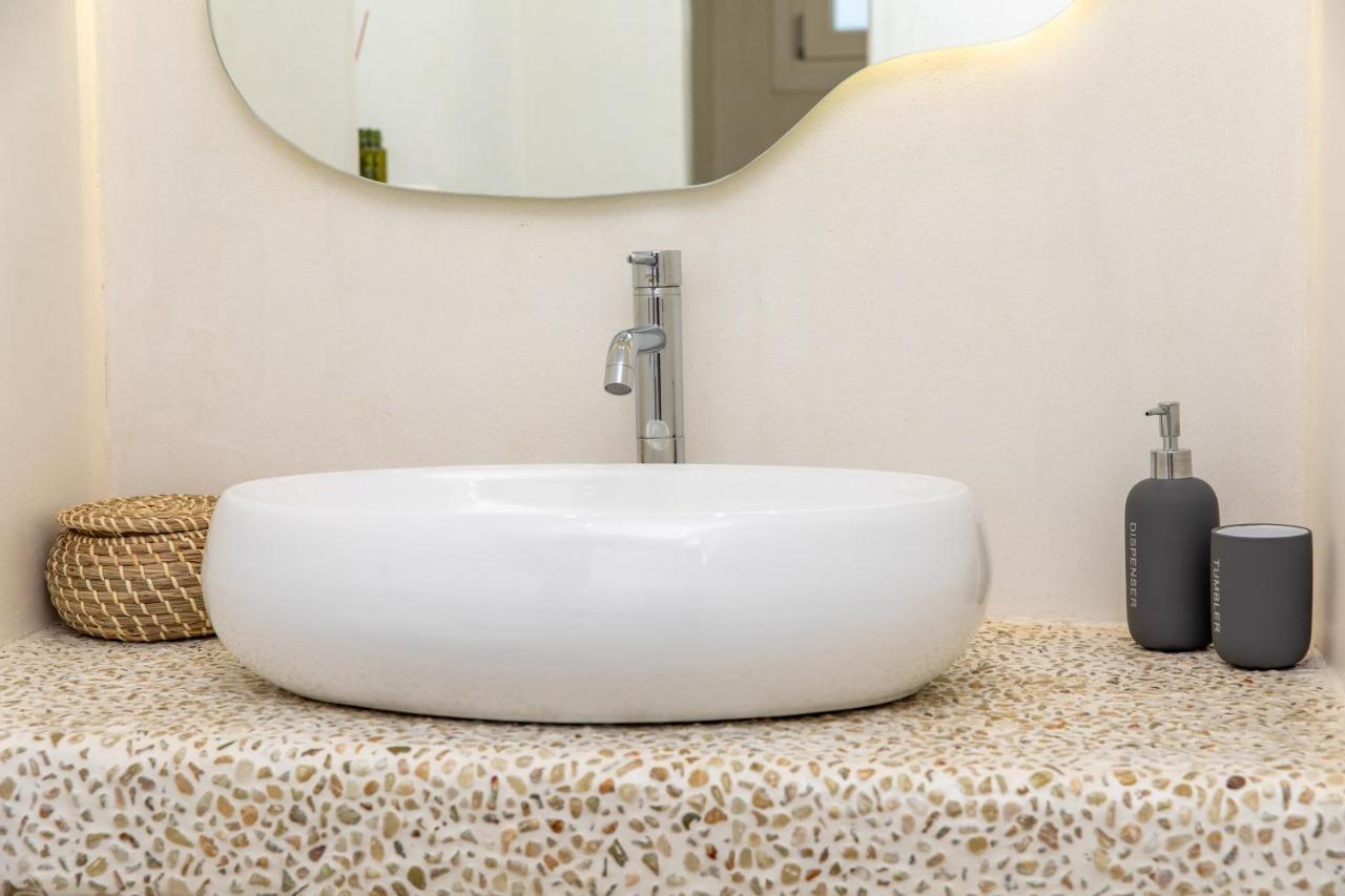 Marina'S Suites Naxos City Esterno foto