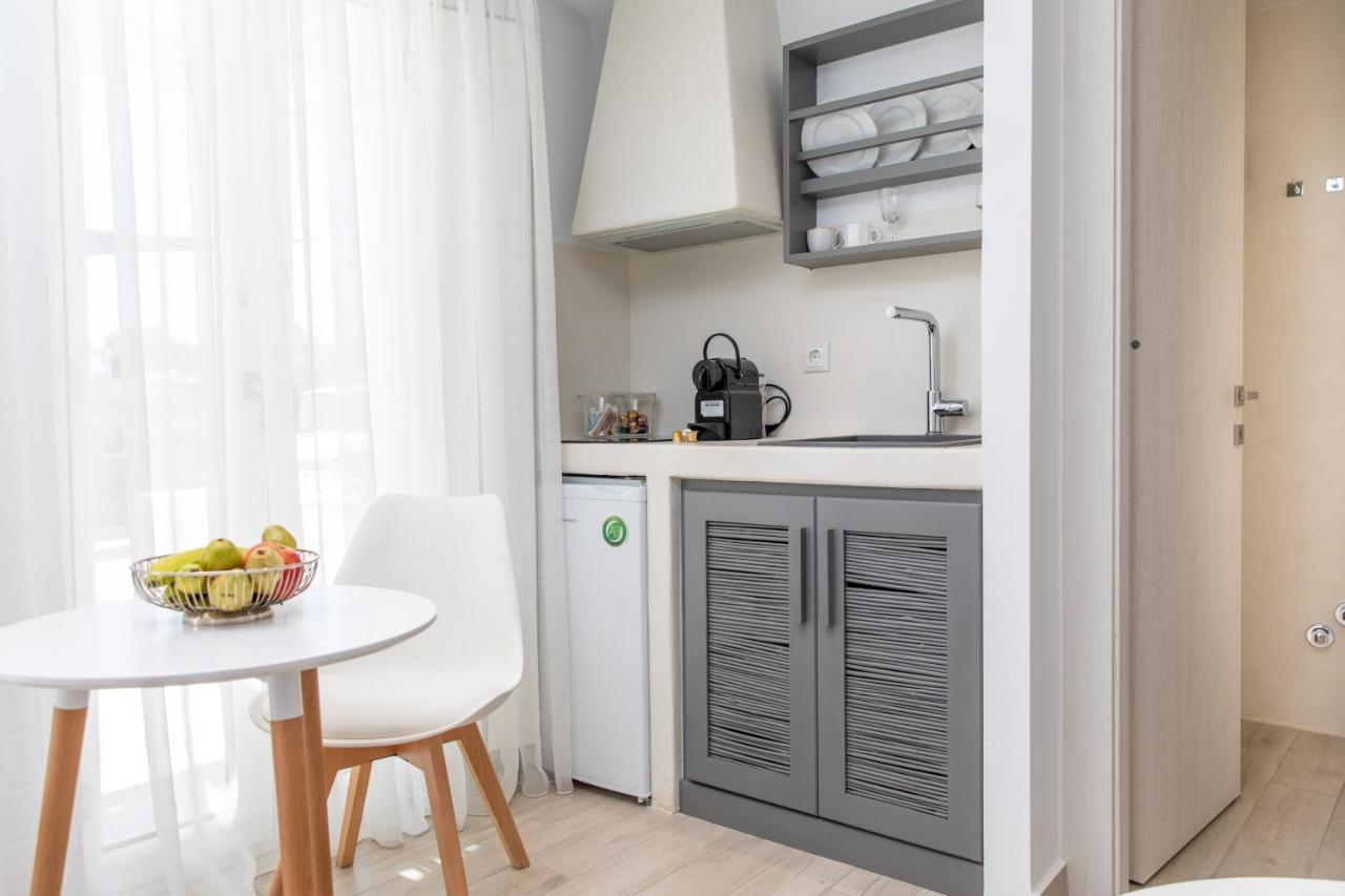 Marina'S Suites Naxos City Esterno foto