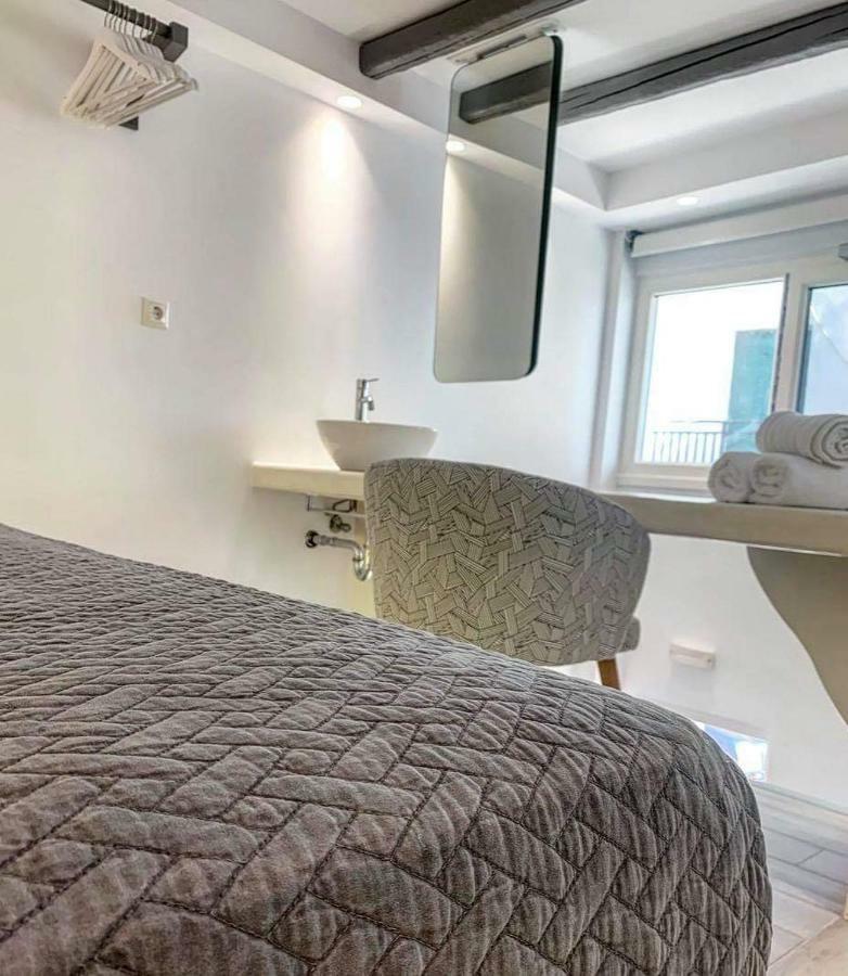 Marina'S Suites Naxos City Esterno foto