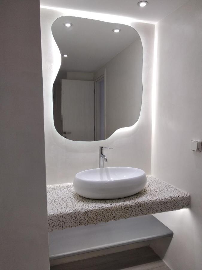 Marina'S Suites Naxos City Esterno foto