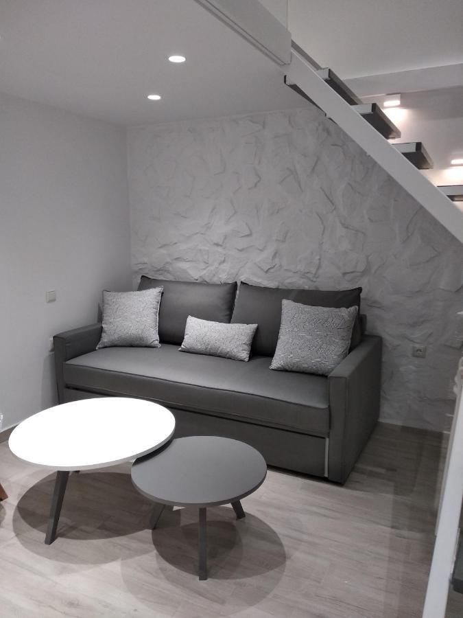 Marina'S Suites Naxos City Esterno foto